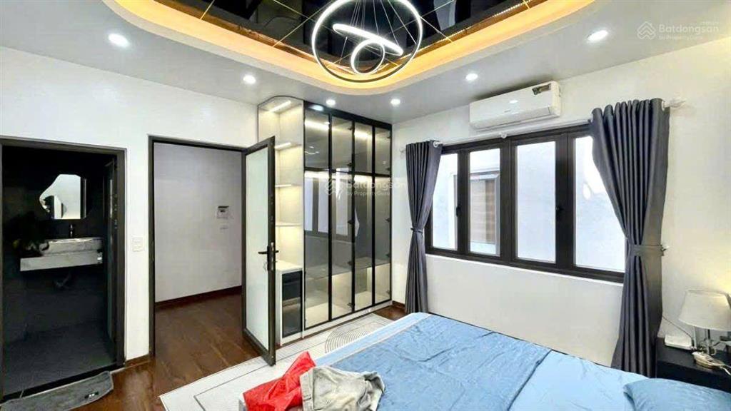 7 tỷ  nhà riêng phố khâm thiên 30m 5 tầng  lô góc full nội thất
