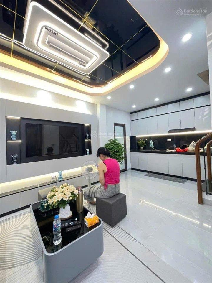 7 tỷ  nhà riêng phố khâm thiên 30m 5 tầng  lô góc full nội thất