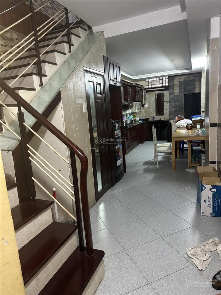 Giảm 200tr  bán gấp nhà 1 trệt 2 lầu đường lê văn sỹ, tân bình hẻm ô tô, shr giá 8,4 tỷ(tl)