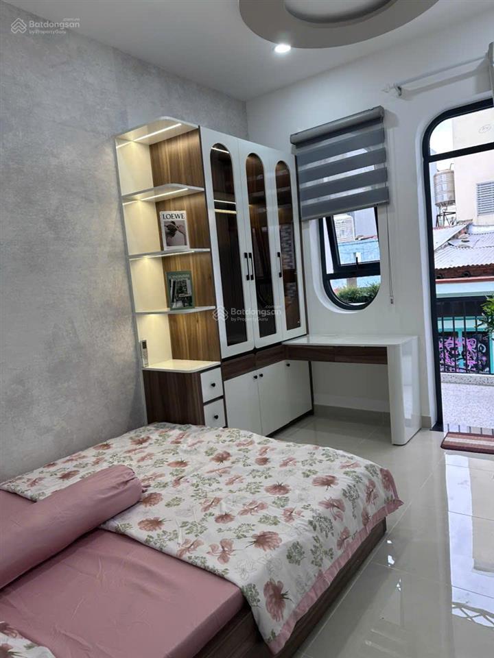 Giảm 1,4 tỷ nhà đẹp 4pn đường số 4, gò vấp  sổ vuông vức  giá 5,6 tỷ bl