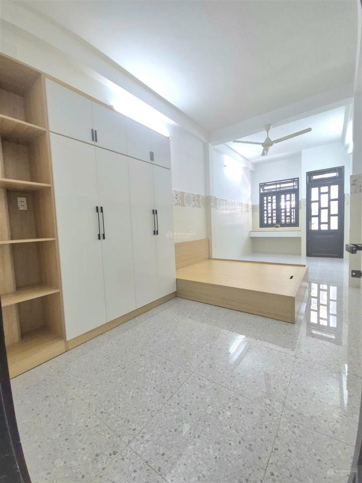 Chủ gấp bán nhà hẻm xe hơi 6m, dtsd 120m2, 3 tầng btct  sổ a4 vuông vức  giá chỉ 4,89 tỷ