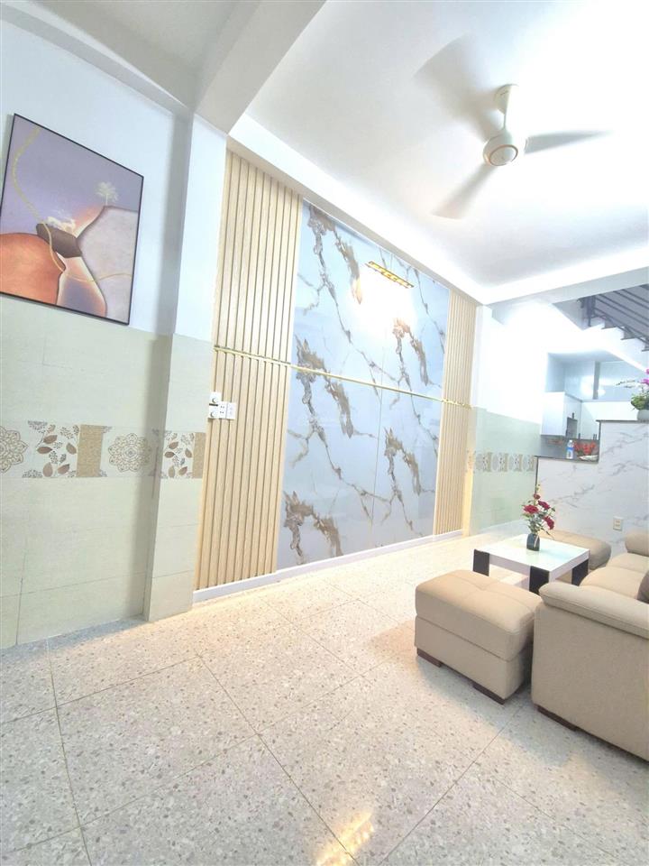 Chủ gấp bán nhà hẻm xe hơi 6m, dtsd 120m2, 3 tầng btct  sổ a4 vuông vức  giá chỉ 4,89 tỷ