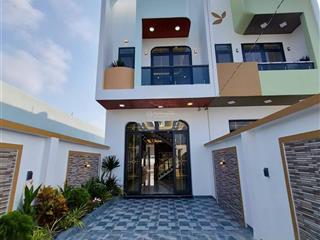 Chính chủ kẹt tiền cần bán gấp căn biệt thự nằm gần kdl bửu long, chỉ 500 triệu là sở hữu