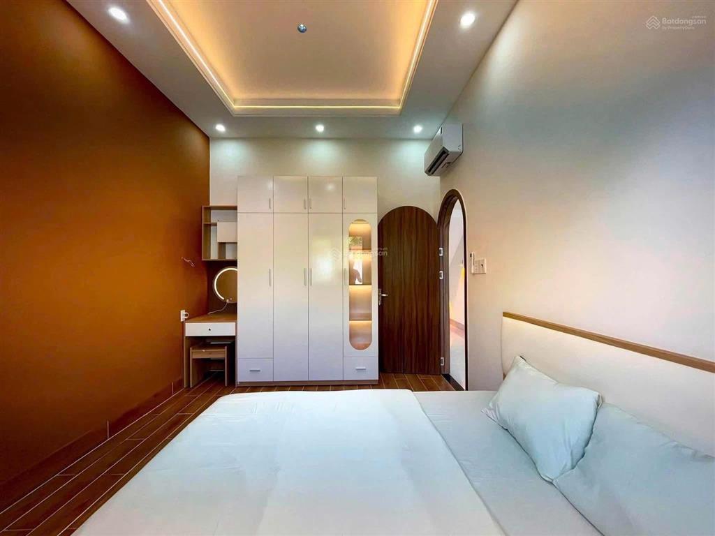 Bán nhà p. phước tân, gần cổng 11  tặng bộ nội thất 80 triệu