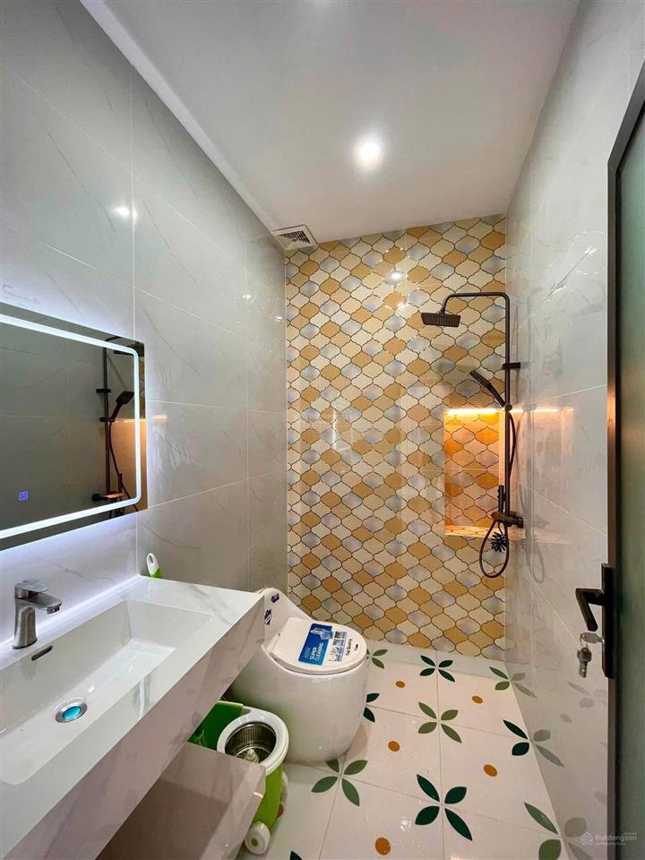 Bán nhà p. phước tân, gần cổng 11  tặng bộ nội thất 80 triệu