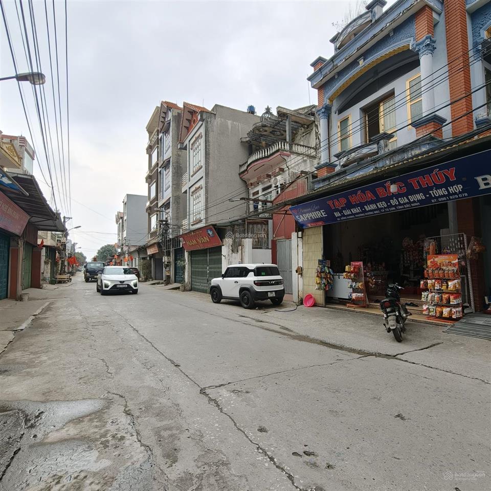 Nhà đẹp đón têt cc bán nhà 3 tầng mới tại đồng hương, phù khê , từ sơn  đường ô tô 2.95 tỷ