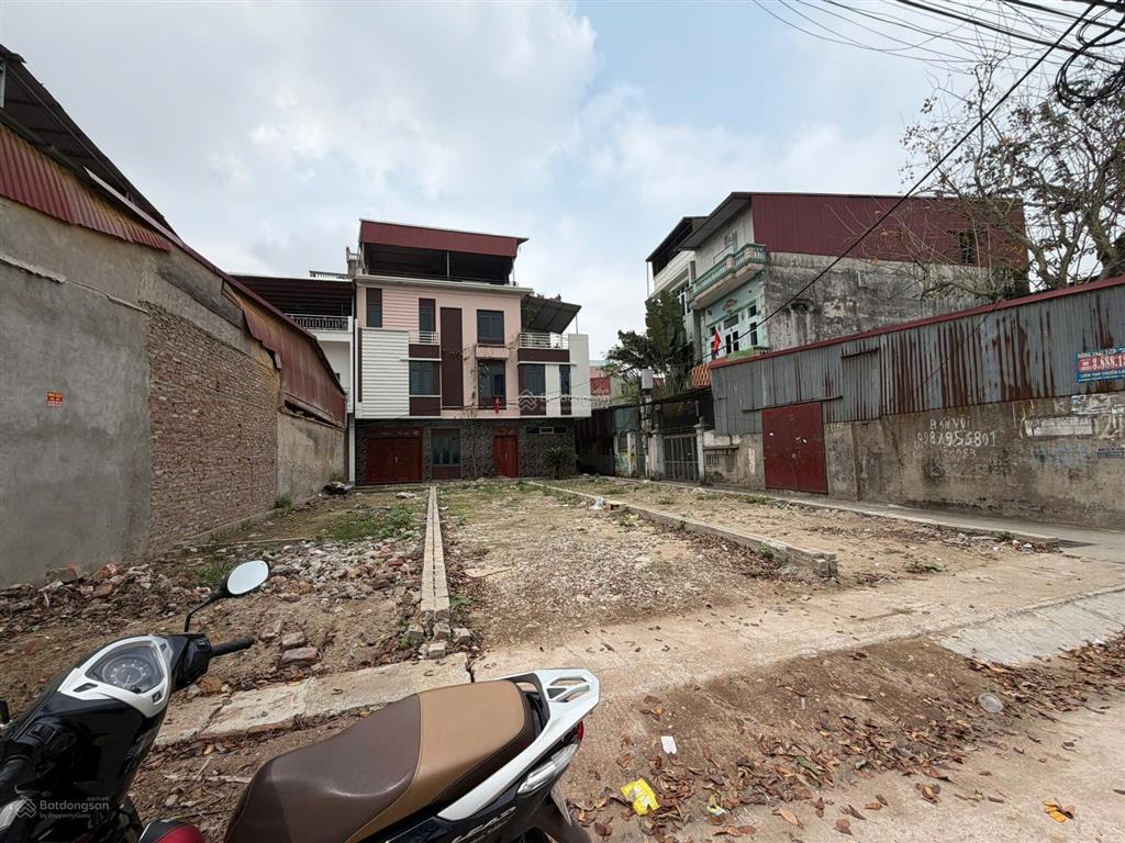 Duy nhất lô trục chính phù khê thượng 3 ô tô tránh dôi dư gần 70m chỉ 2,85 tỷ