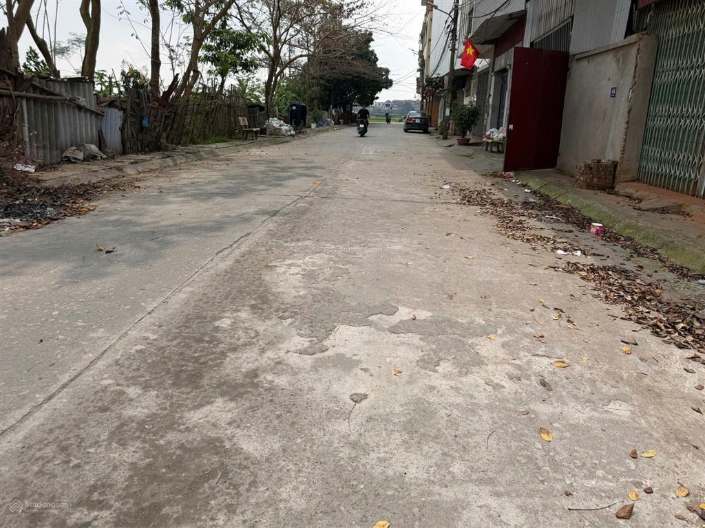 Duy nhất lô trục chính phù khê thượng 3 ô tô tránh dôi dư gần 70m chỉ 2,85 tỷ