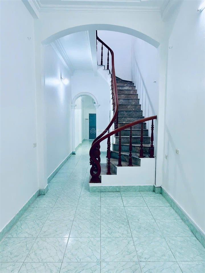 Nhà đất vàng từ sơn 3 tầng cột đồng hồ từ sơn, gần chợ giàu kcn hanaka chỉ hơn 4 tỷ