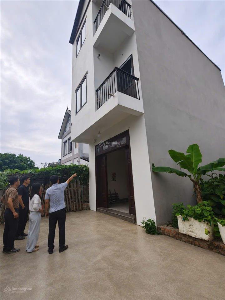 Có thật không ?? nhà 3 tầng xuân nộn , đông anh, ô tô tải vào tận cửa chỉ hơn 3 tỷ xếch vali về ở