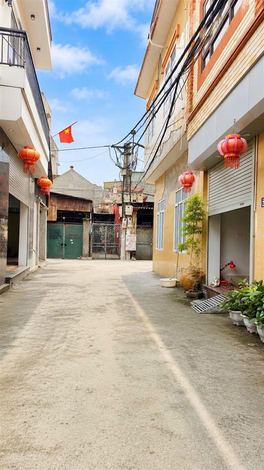 Hàng fo chỉ hơn 2 tỷ sổ đỏ cầm tay49m2  đường thông ô tô tại kim thiều, từ sơn