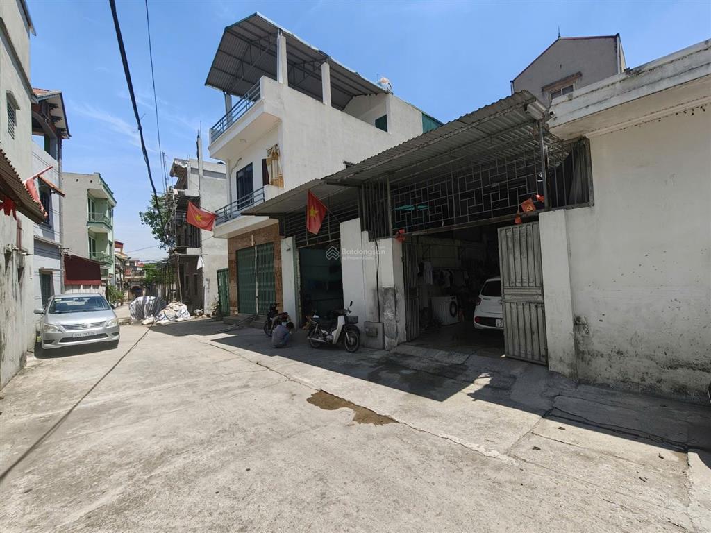 Cẩm giang, đồng nguyên, từ sơn  chỉ 3,7 tỷ  100m ra đại học luật từ sơn  ô tô tránh nhau