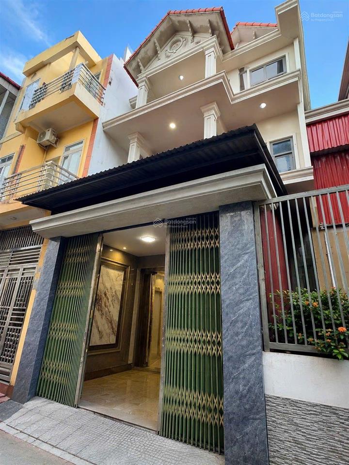 Nhà 3 tầng gần 100m2  tt chờ, yên phong, bắc ninh  2.8x tỷ  ô tô đỗ cửa