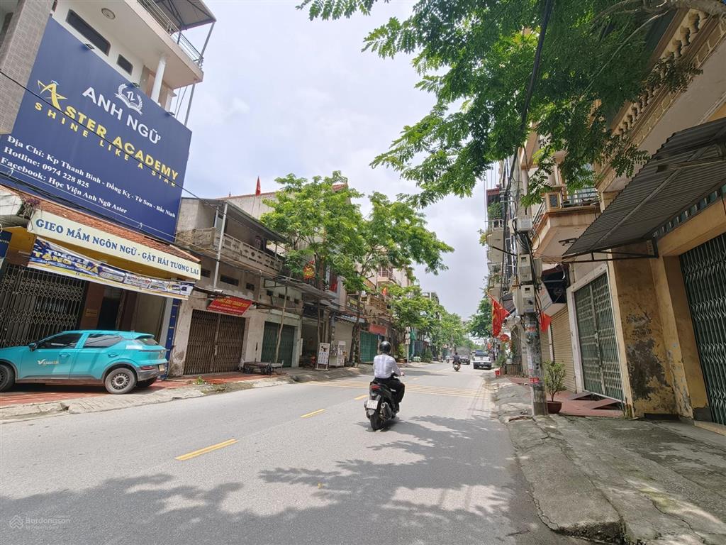 Bán nhà 3 tầng tại làng tỷ phú đồng kỵ  từ sơn dt 108m, mặt tiền rộng trên 10m  chỉ 3,2 tỷ