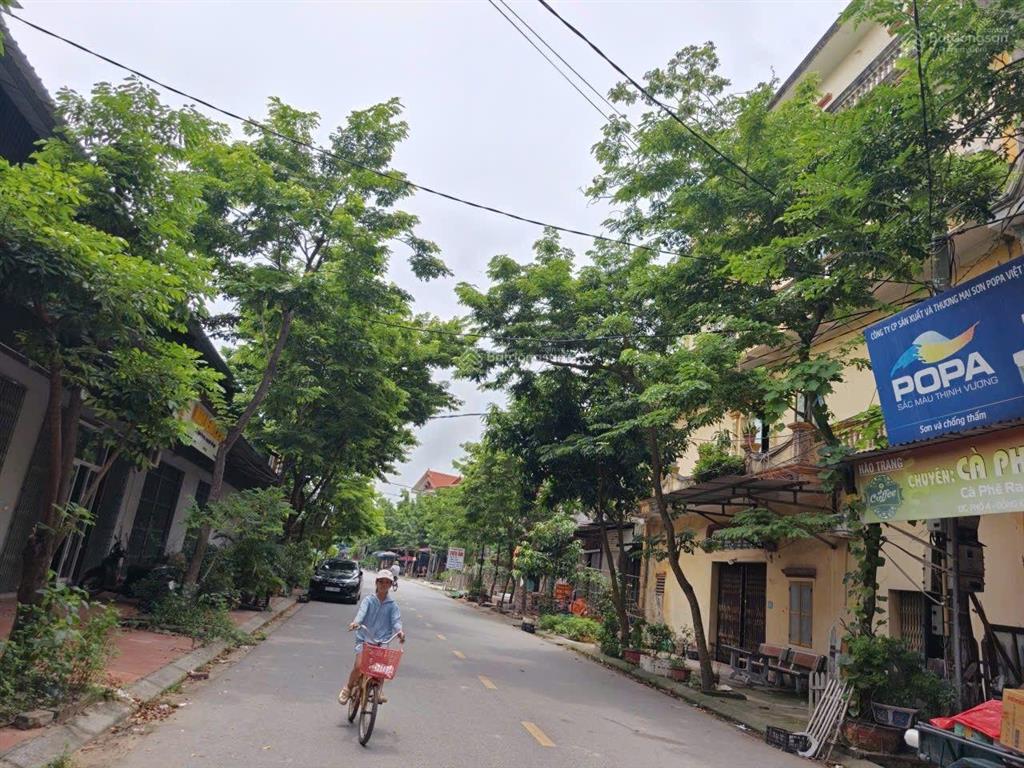 Lô góc đẹp 2 mặt thoáng hàng hiếm đồng kỵ vỉa hè ô tô tránh  chỉ 4.1 tỷ