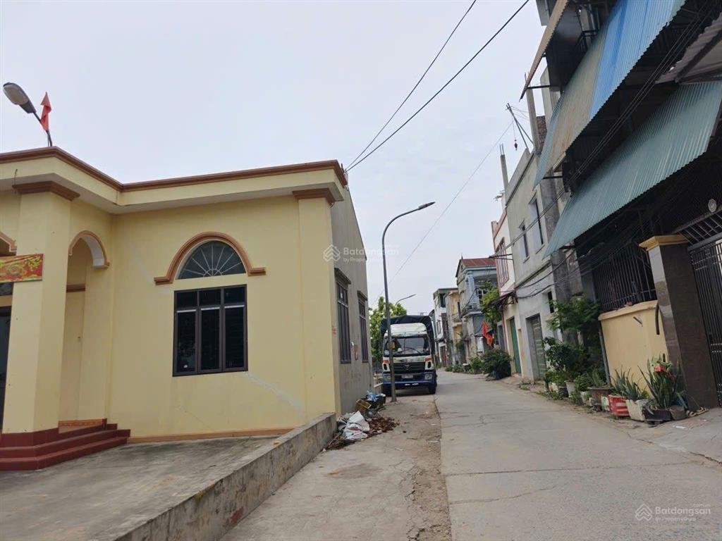 Nhà 3 tầng đẹp 74m2 dương húc , đại đồng , bắc ninh  ô tô tránh sát kcn vsip từ sơn