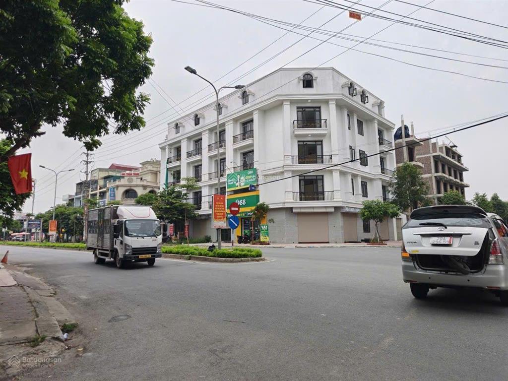 Nhà 3 tầng đẹp 74m2 dương húc , đại đồng , bắc ninh  ô tô tránh sát kcn vsip từ sơn