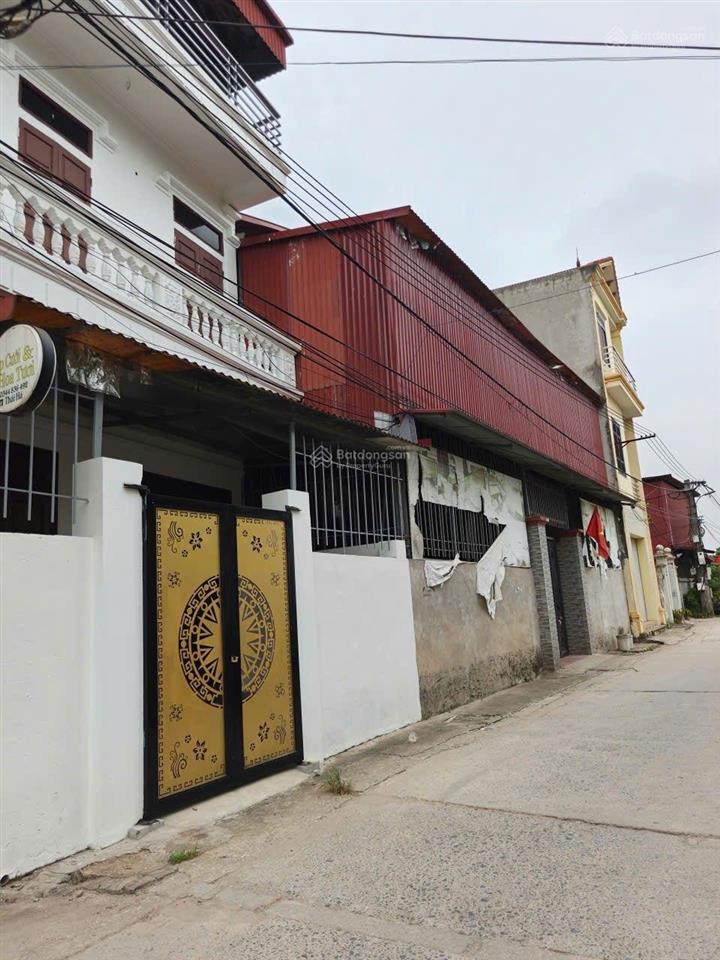 Nhà 3 tầng đẹp 74m2 dương húc , đại đồng , bắc ninh  ô tô tránh sát kcn vsip từ sơn