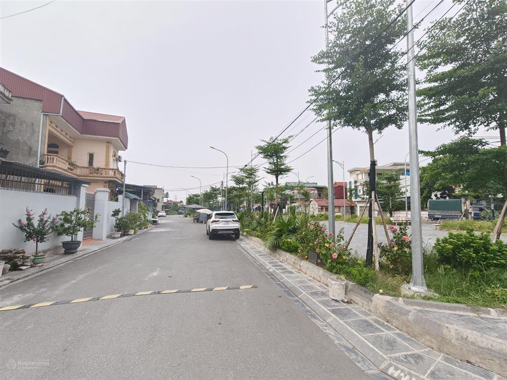 Chỉ hơn 3,3x tỷ sở hữu ngay lô đất tại dục tú, đông anh  full thổ cư  ô tô vào tận đất