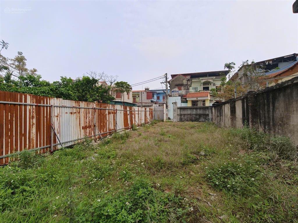 Siêu phẩm 3 mặt tiền lạc nhuế yên phong  85m2  ô tô chạy thông  1,55 tỷ