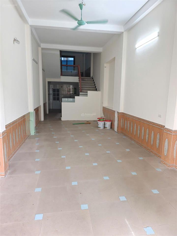 Bán nhà 3 tầng 62m2  trung tâm chợ tam sơn, từ sơn  trục chính kinh doanh  giá chỉ 5.2 tỷ
