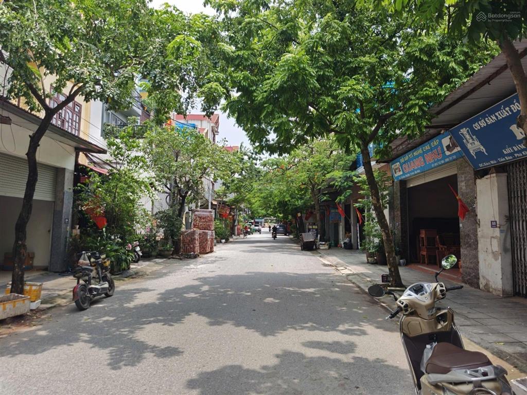 Hàng hiếm kđt tiến vào phù khê, từ sơn  97.5m2. chỉ 4.6 tỷ  lô áp góc view vườn hoa