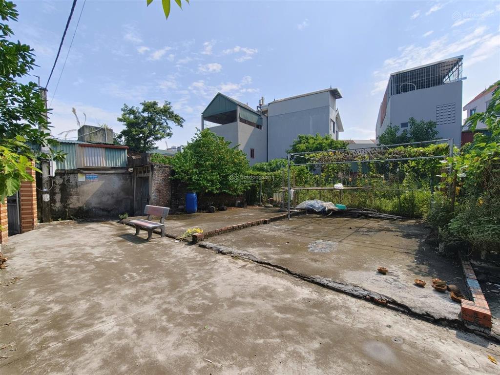 Chủ kẹt vốn cần ra gấp lô đất đẹp phù khê, từ sơn  ô tô vào tận đất  85m2  chỉ 2.2 tỷ