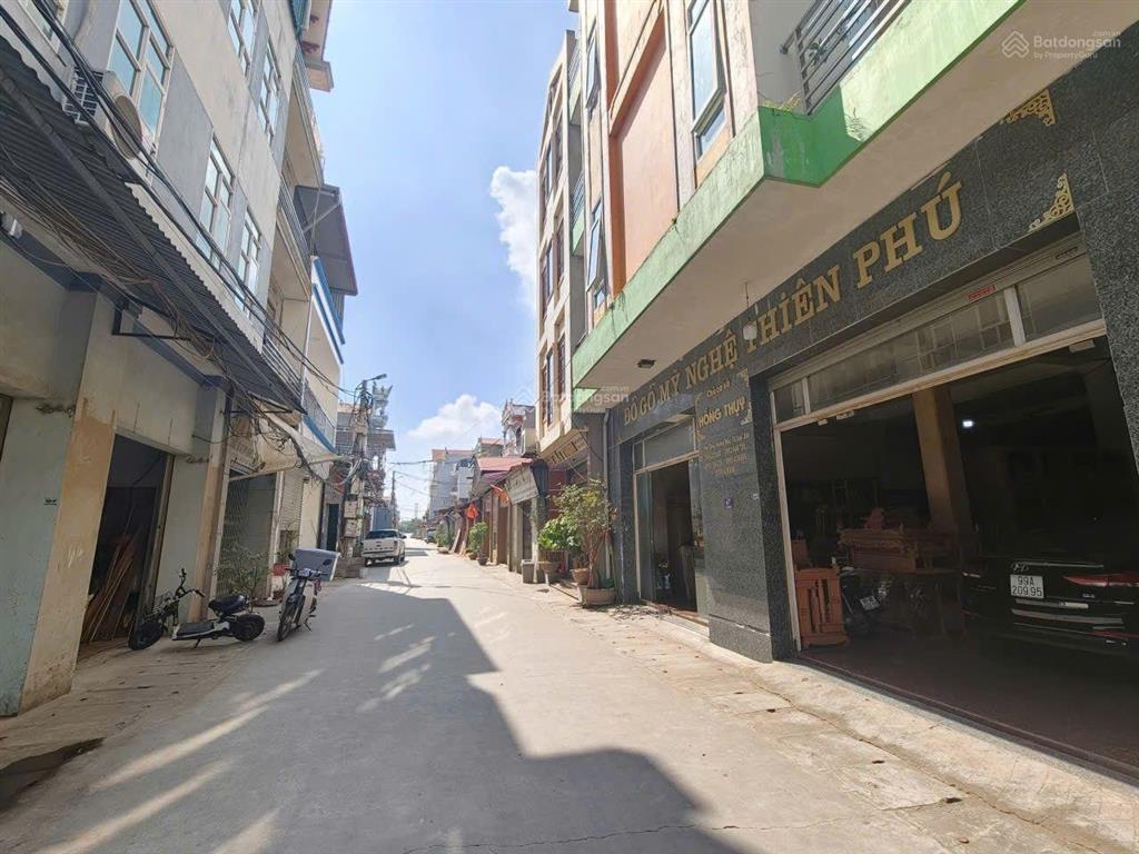 Hàng hot bán lẻ đường 3 ô tô tránh nhau  kp mai động, phù khê, từ sơn  chỉ 2,35 tỷ