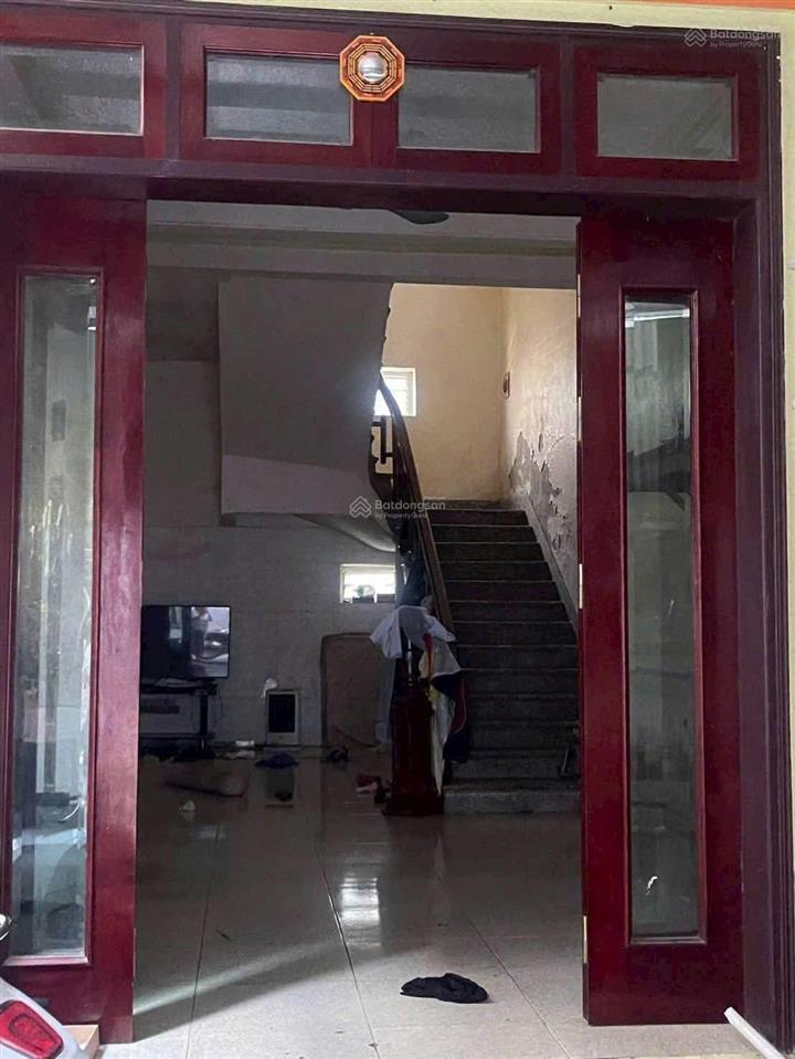 Nhà 3 tầng 90m2 full thổ thư lâm hà nội  giá chỉ nhú 2tỷ  chủ cắt sâu giá sốc  không còn nhà