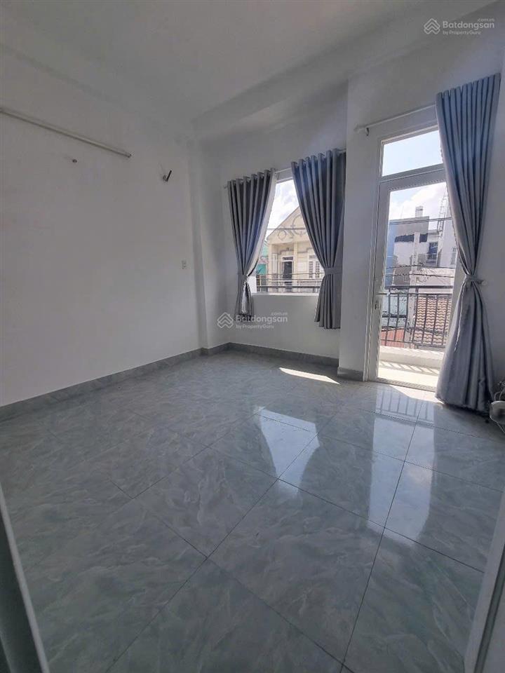 Bán nhà 3 tầng lê văn lương phước kiển giá chỉ 5,6 tỷ