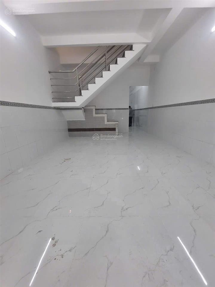Bán nhà 2 tầng hẻm 1236 lê văn lương phước kiển