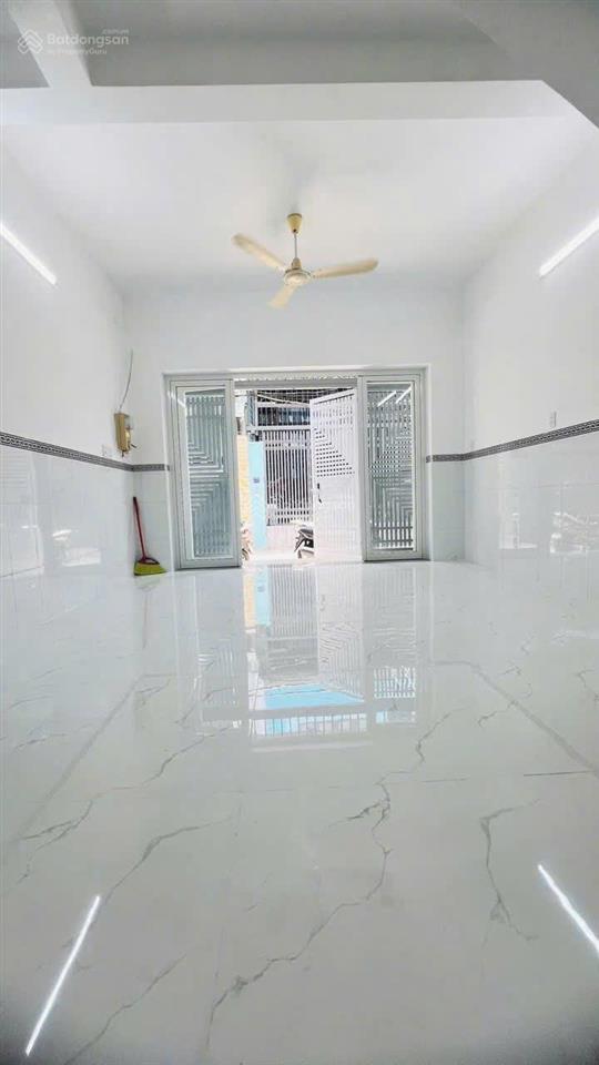 Bán nhà 2 tầng hẻm 1236 lê văn lương phước kiển