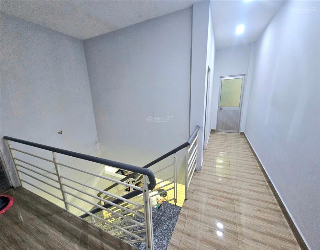 Bán nhà ô tô ngủ trong nhà hàng xóm vạn phúc ngang 5.1m , giá chỉ 5.7 tỷ