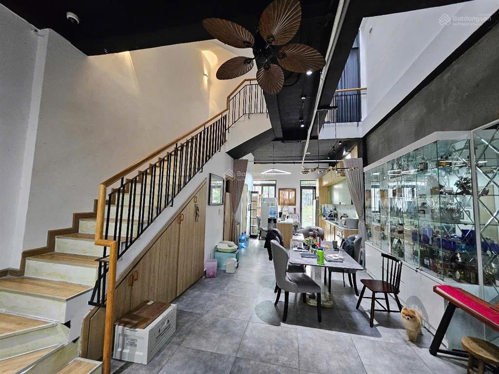 Chỉ 10,5 tỷ sở hữu nhà phố đảo valora 5x20m , 1 trệt 2 lầu 1 tum