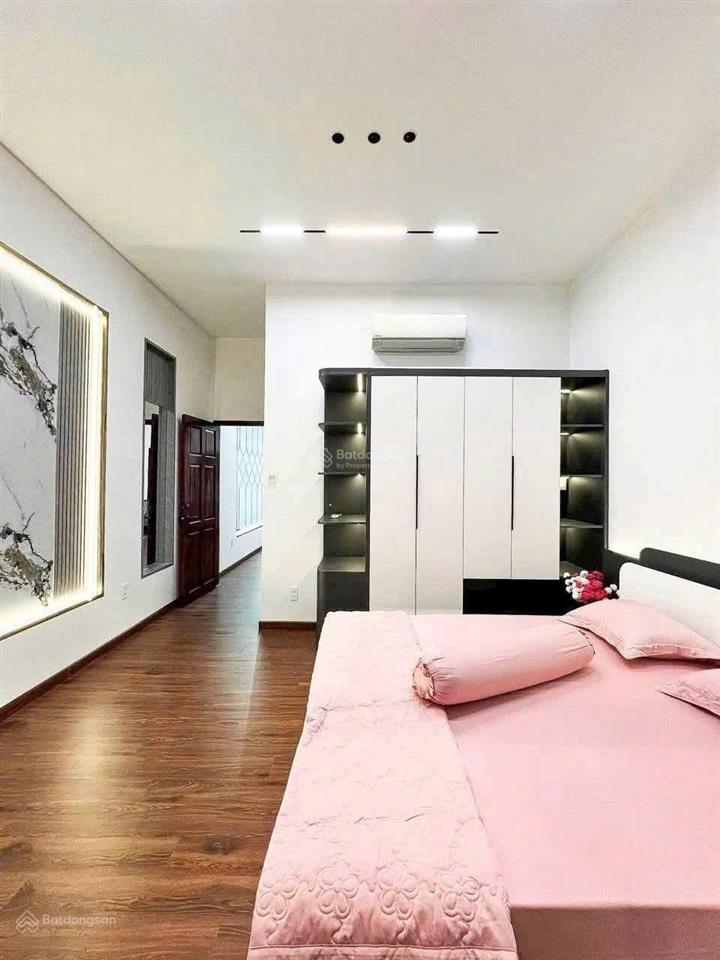 Bán gấp gần bưu điện bình chánh