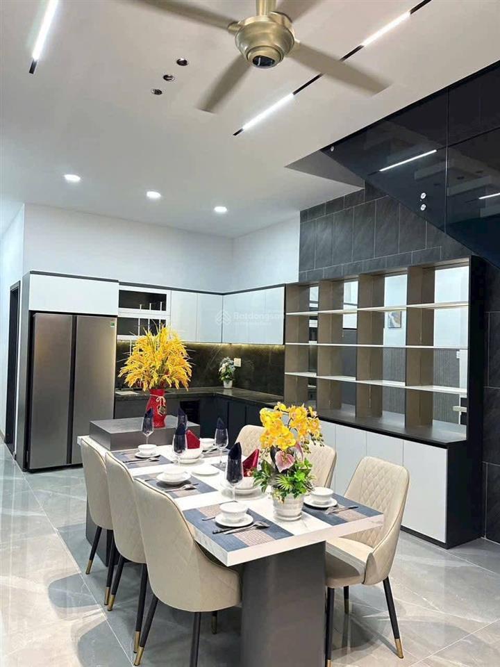 Bán gấp gần bưu điện bình chánh
