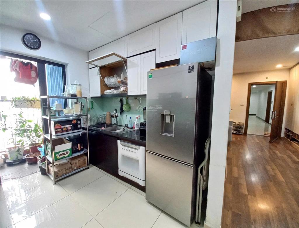 Chính chủ bán căn góc diện tích 103.9m2. 3 pn, 2 vs, tòa r3  cc goldmark city  136 hồ tùng mậu.