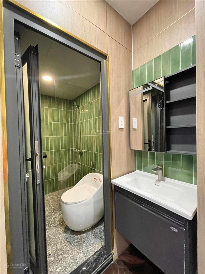 Bán chdv trung tâm q3 khu vực cung không đủ cầu. cách mạng tháng 8, p11, quận 3