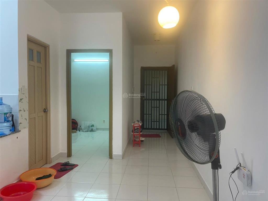 Cho thuê căn hộ 2pn, 1wc, 52m2, giá 5,5 triệu ở hqc hóc môn