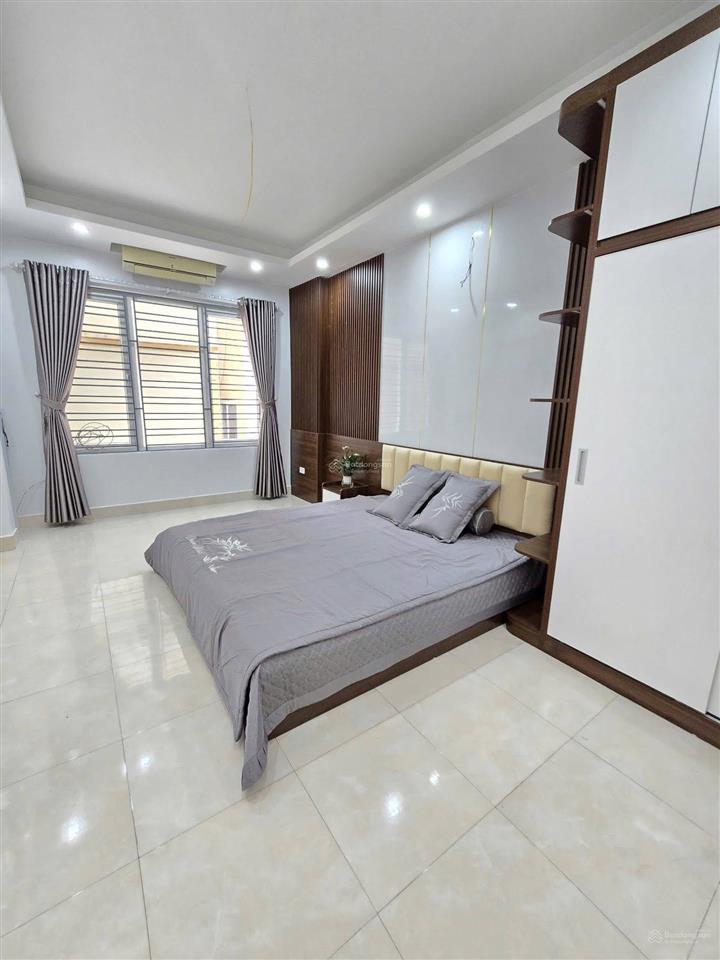 Hot! 6.6 tỷ có nhà yên hòa, 5 tầng, gần ô tô, trước nhà 3m, lô góc, dân trí cao, ở hoặc cho thuê