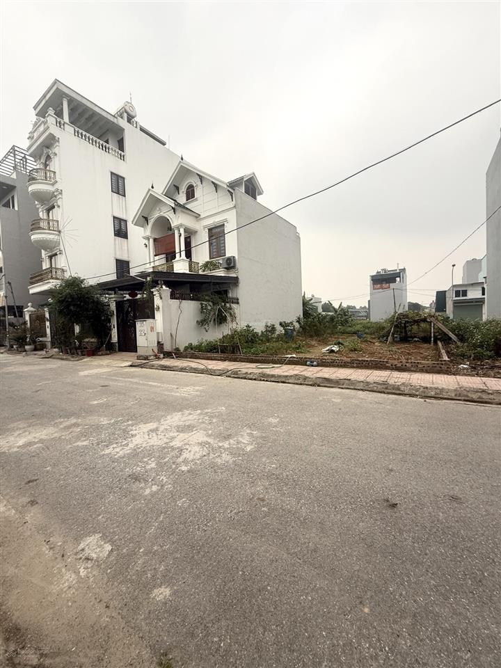 Bán gấp mảnh đất đẹp ở bình yên hà nội gần khu công nghệ cao hoà lạc