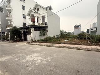 Bán gấp mảnh đất đẹp ở bình yên hà nội gần khu công nghệ cao hoà lạc