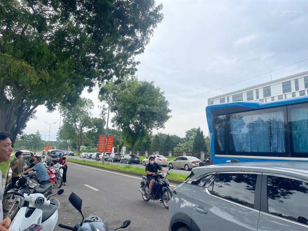 Cắt lỗ mảnh đất ở phú cát, hòa lạc giá rẻ hơn thị trường