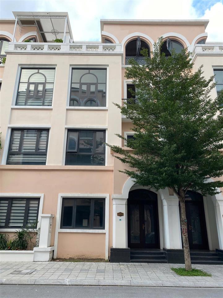 Chính chủ cần bán liền kề 78m2 gần công viên giá 10,3 tỷ rẻ nhất vinhomes ocean park 2