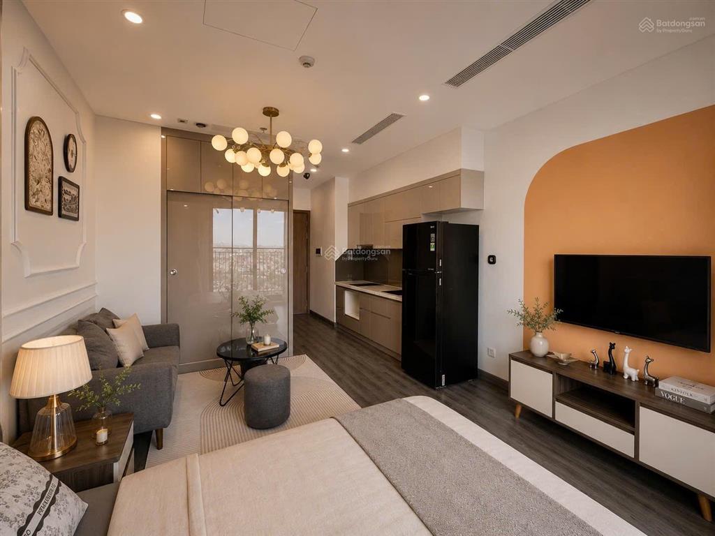 Cần tiền bán gấp căn studio giá hơn 1,8 tỷ hướng mát, có hỗ trợ vay