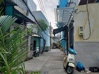 Nhà bán âu dương lân, quận 8. hẻm vào 4m cách 50m ra mặt tiền, 45m2 2 tầng chỉ hơn 6 tỷ.