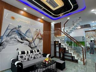 Nhà đẹp quận 8, phong cách siêu ngầu 2 tầng, 49m2 tại bình đông, gần chợ xóm củi, giá 5,1 tỷ