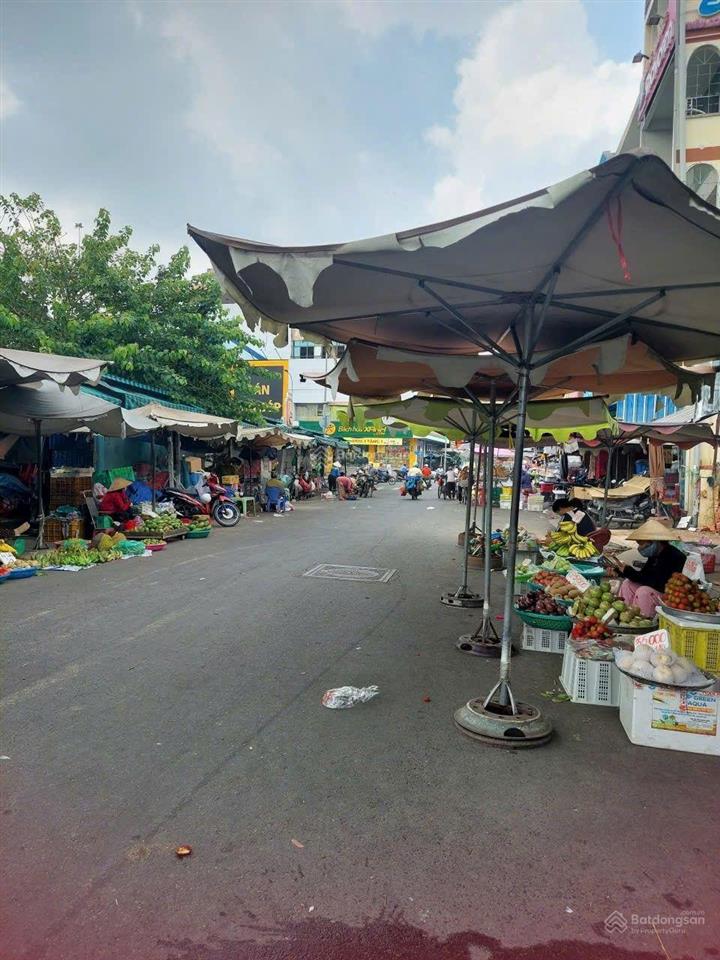 Mặt tiền kinh doanh ngay bến xe chợ lớn, nhà sinh dòng tiền đều đặn, mặt chợ, chỉ 6tỷ