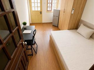 Cho thuê phòng 27m2 full nội thất, ban công riêng, trung tâm đội cấn giá 3,5 triệu/tháng