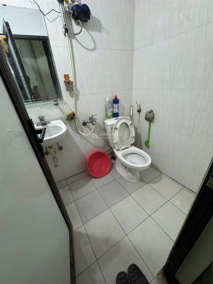 Cho thuê phòng 27m2 full nội thất, ban công riêng, trung tâm đội cấn giá 3,5 triệu/tháng
